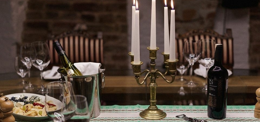 Gurmaniška vakarienė ir vynų pažinimo vakaras Paliesiaus dvare!