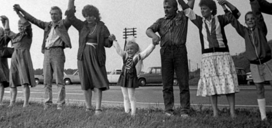 Europos dienos stalinizmo ir nacizmo aukoms atminti ir Baltijos kelio dienos minėjimas