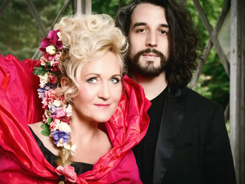 „Amžinybė“: Simone Kermes (sopranas, Vokietija), Gianluca Geremia (teorba, Italija)