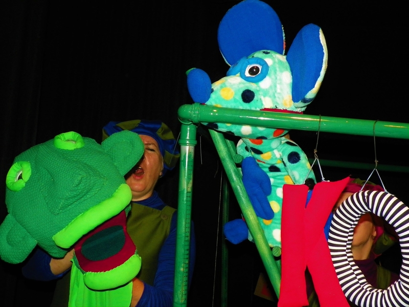 Интерактивный развивающий спектакль для детей «Контис ир Тваркиус»!