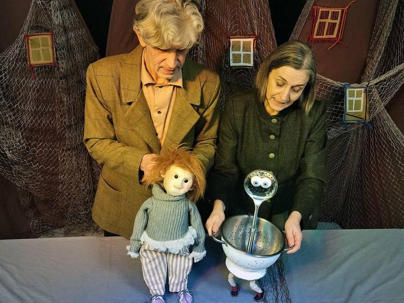 TEATRAS „AVILYS“ | Spektaklis-detektyvas „Nutikimai žvejelio lipnikėlio”