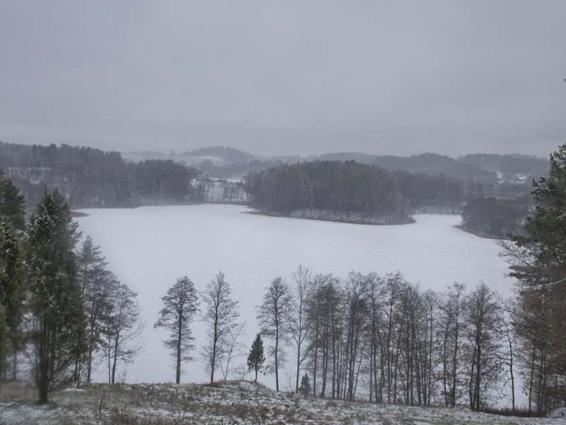Naktinės slidinėjimo varžybos "Kopimas į slalomo kalną"