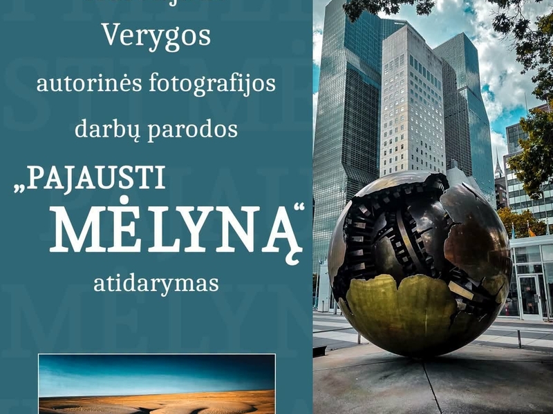 Parodos „Pajusti mėlyną“ atidarymas 